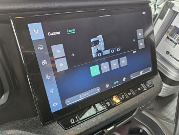 S660 V8 6x2/4 / 2 x PTO / PARKING COOLER / FULL AIR